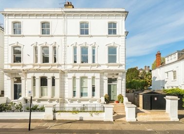 Properties to let in Hampstead Hill Gardens - NW3 2PL view1