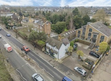 Properties let in Hampton Court Road - KT8 9BP view1