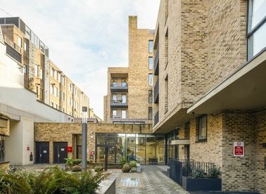 Properties let in Hand Axe Yard - WC1X 8BD view1