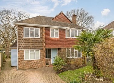 Properties to let in Harefield - KT10 9TG view1