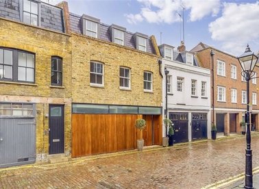 Properties to let in Harley Place - W1G 8LZ view1