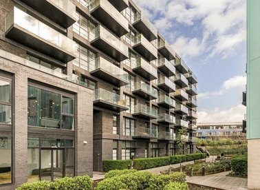 Properties to let in Hart Yard - E3 2AL view1