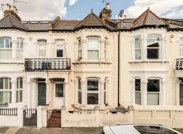 Properties let in Hartismere Road - SW6 7UE view1