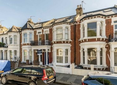 Properties to let in Hartismere Road - SW6 7UE view1