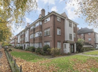 Properties to let in Harvard Road - W4 4EE view1