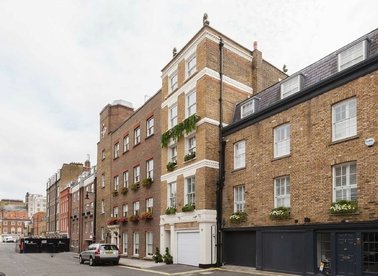 Properties to let in Hays Mews - W1J 5PX view1