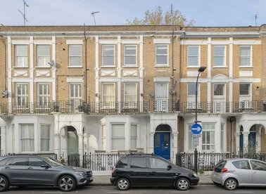 Properties to let in Hazlitt Road - W14 0JY view1