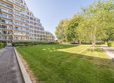 Properties let in Henry Macaulay Avenue - KT2 5FG view1