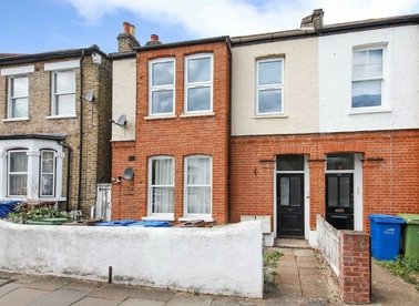 Properties to let in Henslowe Road - SE22 0AP view1