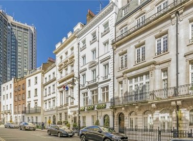 Properties to let in Hertford Street - W1J 7SJ view1