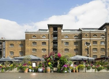 Properties to let in Hertsmere Road - E14 4AE view1