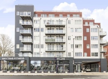Properties to let in High Street - TW13 4AH view1