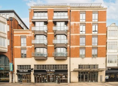 Properties let in High Street - W5 5DB view1