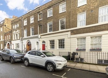 Properties let in Highbury Place - N5 1QP view1