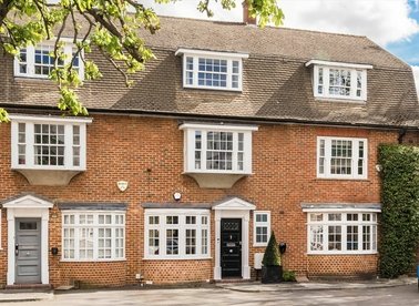 Properties to let in Hilary Close - SW6 1EA view1