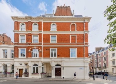 Properties to let in Hill Street - W1J 5NW view1