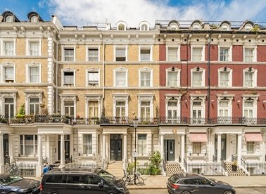 Properties to let in Hogarth Road - SW5 0QH view1