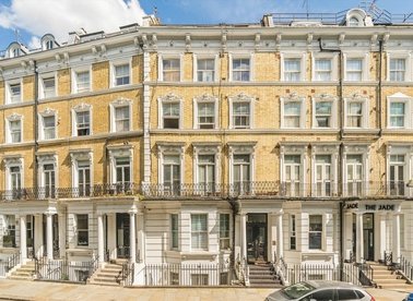 Properties to let in Hogarth Road - SW5 0PX view1