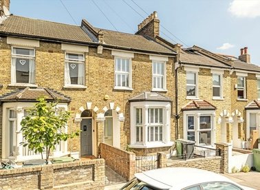 Properties let in Holdenby Road - SE4 2DA view1
