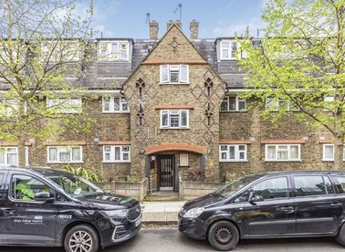 Properties to let in Holgate Avenue - SW11 2AT view1