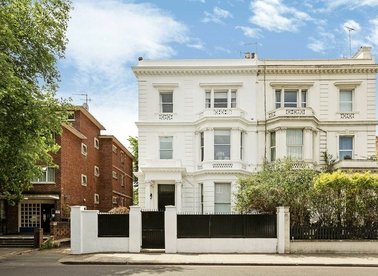 Properties to let in Holland Road - W14 8HS view1