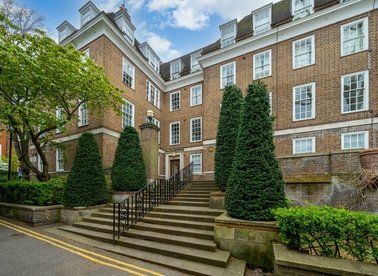 Properties let in Holland Street - W8 4NE view1