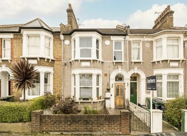 Properties let in Honley Road - SE6 2JB view1