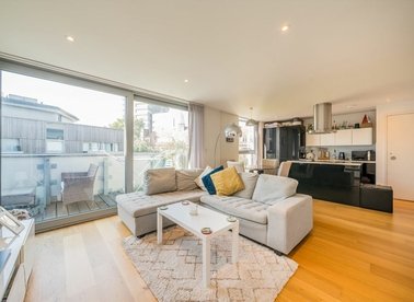 Properties to let in Hornsey Road - N7 7AT view1