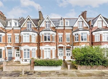 Properties to let in Hoveden Road - NW2 3XE view1