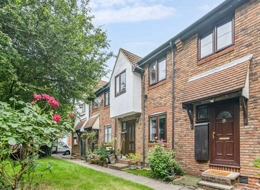 Properties to let in Howland Way - SE16 6HN view1