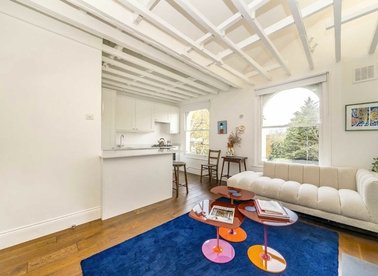 Properties let in Isledon Road - N7 7JP view1