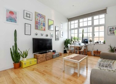 Properties to let in Islington High Street - N1 9LQ view1