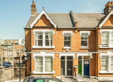 Properties let in Jeddo Road - W12 9EB view1