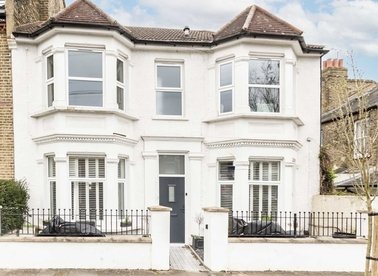 Properties to let in Jephtha Road - SW18 1QH view1