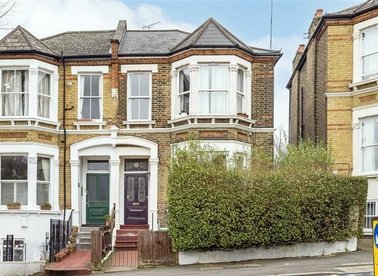 Properties to let in Jerningham Road - SE14 5NH view1