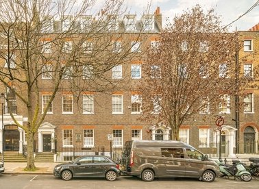 Properties to let in John Street - WC1N 2AT view1