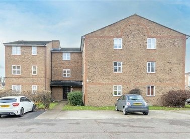 Properties to let in John Williams Close - SE14 5XG view1