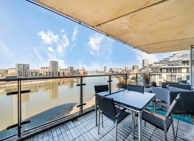 Properties to let in Juniper Drive - SW18 1TT view1