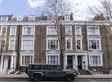 Properties to let in Kempsford Gardens - SW5 9LH view1