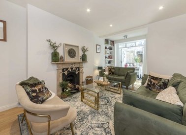 Properties to let in Kensington Park Road - W11 3BY view1