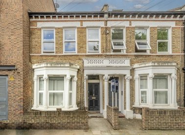 Properties to let in Kepler Road - SW4 7PQ view1