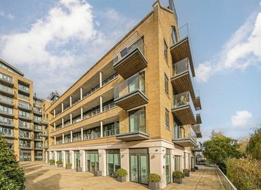 Kew Bridge Road, Brentford, TW8