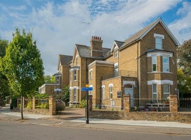 Properties to let in Kew Gardens Road - TW9 3HD view1
