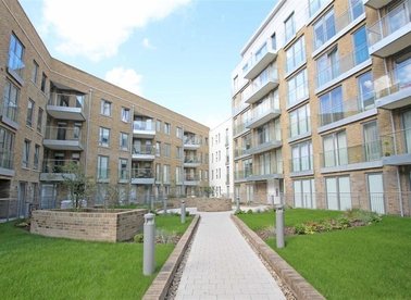 Properties to let in Keymer Place - E14 7QZ view1
