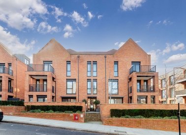 Properties to let in Kidderpore Avenue - NW3 7AS view1