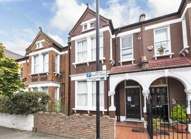 Properties to let in Killyon Road - SW8 2XT view1