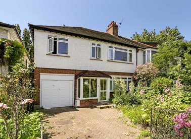 Kings Avenue, London, SW12