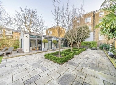 Properties to let in Kings Avenue - SW4 8BD view1