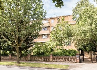 Properties to let in Kings Avenue - SW4 8BL view1
