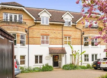 Properties to let in Kings Avenue - SW4 8BF view1